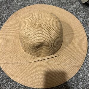 Elegant Tan Wide-Brimmed Hat